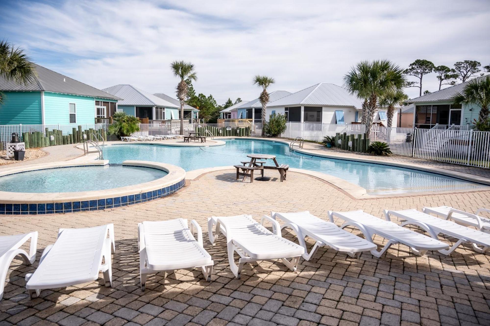 Cottage Beach House Steps From Beach 3 Bedroom 2 Bath Gulf Shores Exteriör bild